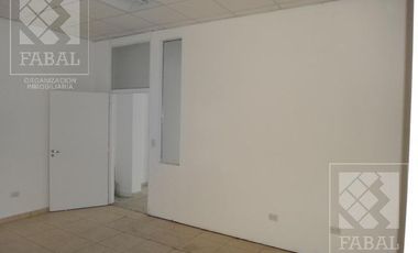 Local venta Centro, 73 m2 con salón comercial, depósito, cocina y baño