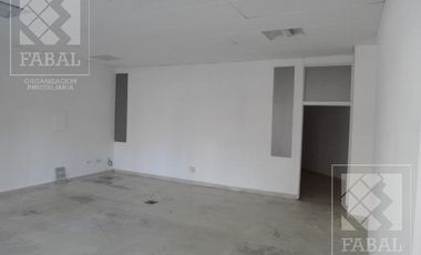 Local venta Centro, 73 m2 con salón comercial, depósito, cocina y baño