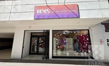 Local venta Centro, 73 m2 con salón comercial, depósito, cocina y baño