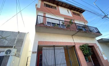 PH de 4 ambientes en  Moron sur