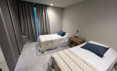 CASA  EN VENTA  6 DORMITORIOS COSTA ESMERALDA MARÍTIMO II