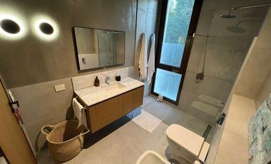 CASA  EN VENTA  6 DORMITORIOS COSTA ESMERALDA MARÍTIMO II