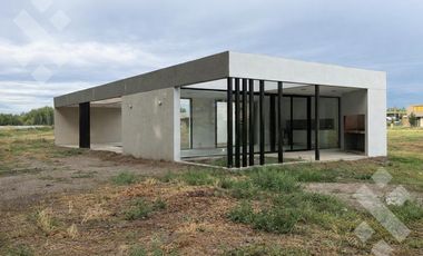 VENTA CASA 3 DORMITORIOS - B° PRIVADO VILLA DEL RIO NAUTICO, GENERAL ROCA