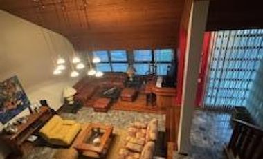 Casa en  excelente estado en pleno centro de la ciudad de Concordia.-
