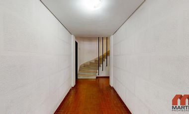 Departamento en Venta de 2 Ambientes en Martínez con Lavadero