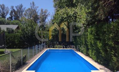 Casa en Venta - Bº La Arboleda - Garín - Escobar - 3 dormitorios - Pileta-Apto credito