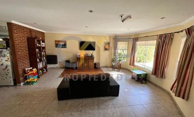 Casa en Venta - Bº La Arboleda - Garín - Escobar - 3 dormitorios - Pileta-Apto credito