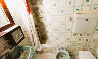 Casa a reciclar en Parque Ayerza, Castelar Norte – Lote propio en la mejor zona