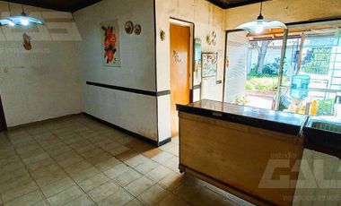 Casa a reciclar en Parque Ayerza, Castelar Norte – Lote propio en la mejor zona