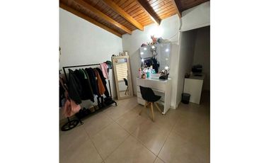 CASA EN UNIDAD TRANQUILA Y CERCA DE TODO, PRADOS DE SABANETA 