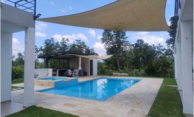 Quinta Linda en Venta con piscina privada
