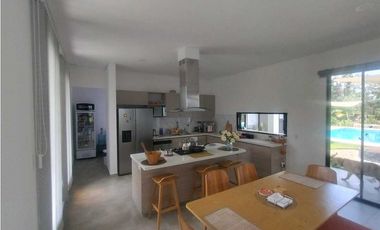Quinta Linda en Venta con piscina privada