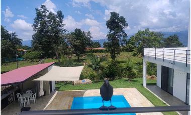 Quinta Linda en Venta con piscina privada