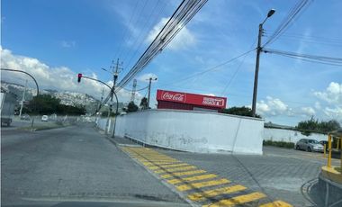 CALDERON PROPIEDAD INDUSTRIAL (IMI) COMERCIAL CERCA PANAMERICANA