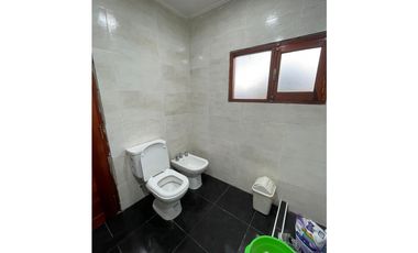 Venta casa estilo moderno con salida a la ruta, Camet Norte