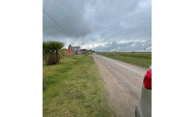Venta casa estilo moderno con salida a la ruta, Camet Norte