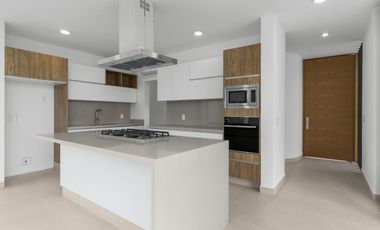 Casa en Venta en Karakal Nuevo Vallarta – 3 Recamaras | Cochera 4 Autos | Alta Plusvalia