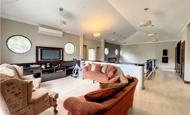 Venta Casa Modelo Santa Mónica PH Camino de Cruces En Clayton