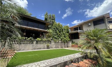 Venta de Casa amoblada en Las Cumbres