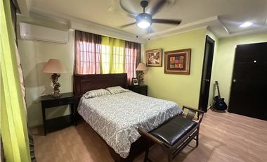 Venta de Casa amoblada en Las Cumbres