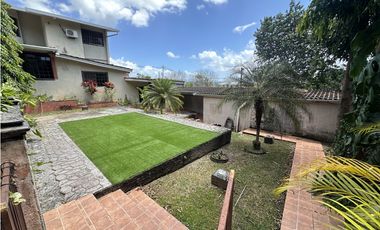 Venta de Casa amoblada en Las Cumbres