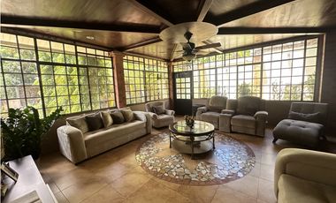 Venta de Casa amoblada en Las Cumbres