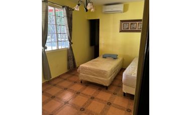 COCLE / ANTON / 80000M PLANOS / 4 CASAS / 8 CABAÑAS / SOBRE LA VIA AG
