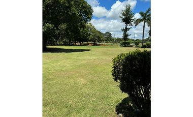 COCLE / ANTON / 80000M PLANOS / 4 CASAS / 8 CABAÑAS / SOBRE LA VIA AG