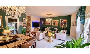 Venta de casa con patio en El Bosque, El Doral de Alto del Bosque