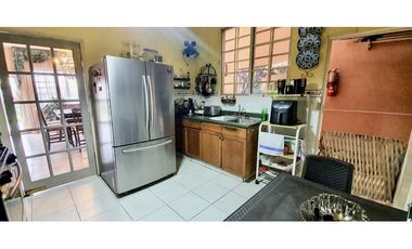 Venta de casa con patio en El Bosque, El Doral de Alto del Bosque