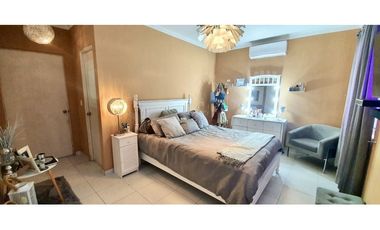 Venta de casa con patio en El Bosque, El Doral de Alto del Bosque