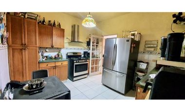 Venta de casa con patio en El Bosque, El Doral de Alto del Bosque