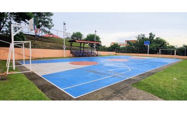 Venta de casa con patio en El Bosque, El Doral de Alto del Bosque