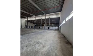 Venta de Bodega en Tocumen, Ideal para Logística e Industria.