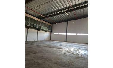 Venta de Bodega en Tocumen, Ideal para Logística e Industria.