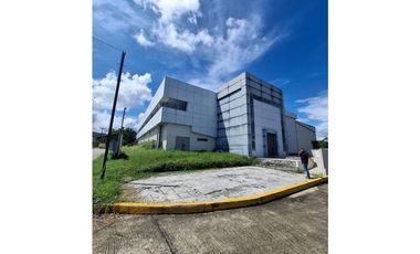 Venta de Bodega en Tocumen, Ideal para Logística e Industria.