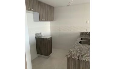 Venta de Apartamento PH Greenwood Torre 100 .Cod-J329