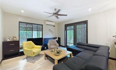 Venta de Casa en PH Residencial Camino de Cruces, Ancón