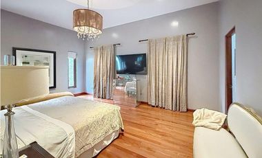 Venta de Casa en PH Residencial Camino de Cruces, Ancón