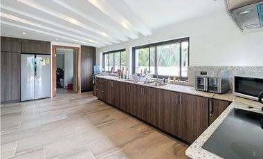 Alquiler de Casa con Piscina en Coronado – Club de Golf