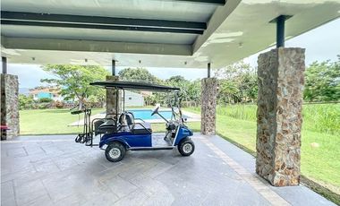Alquiler de Casa con Piscina en Coronado – Club de Golf
