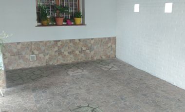 Casa en alquiler mensual amoblada en Villa Dolores