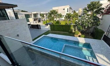 5 Bedroom Villa for sale in Tha Raeng, Bangkok