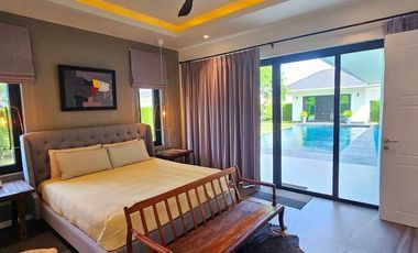 Highend 4-Bedroom pool villa for sale at The Clouds