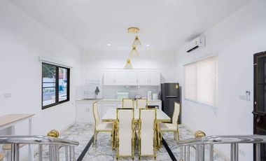 5 Bedroom Villa for sale at Sunset Village