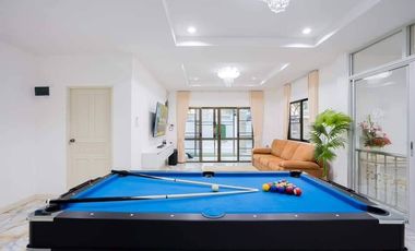 5 Bedroom Villa for sale at Sunset Village