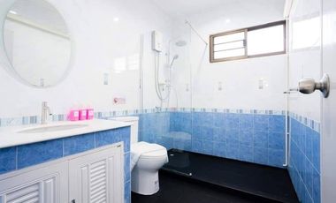 5 Bedroom Villa for sale at Sunset Village