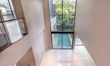 5 Bedroom Villa for sale at The Gentry Vibhavadi