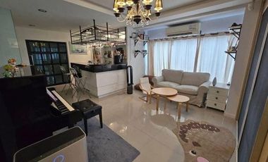 ขายทาวน์โฮม โครงการ อารียา แมนดารีนา สุขุมวิท 77