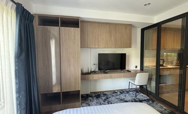 Studio Condo for rent at La Habana